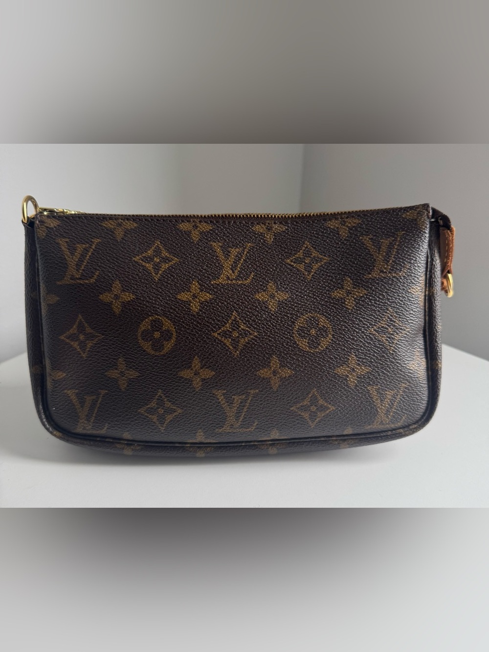 Louis Vuitton Pochette Accessoires – Monogram Canvas – Authentic